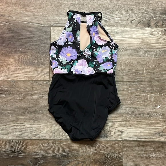 Balera girls leotard NWOT size M - Picture 2 of 2